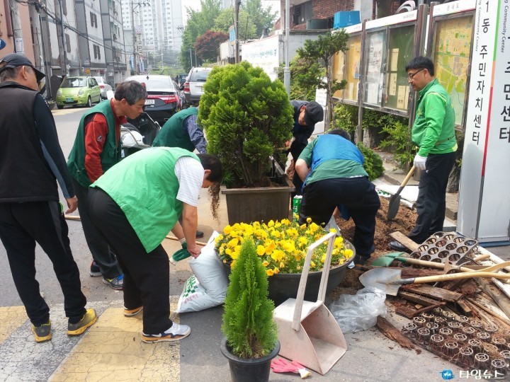 소사구 송내1동,“쓰레기 무단투기 지역에 꽃향기 솔솔~~”