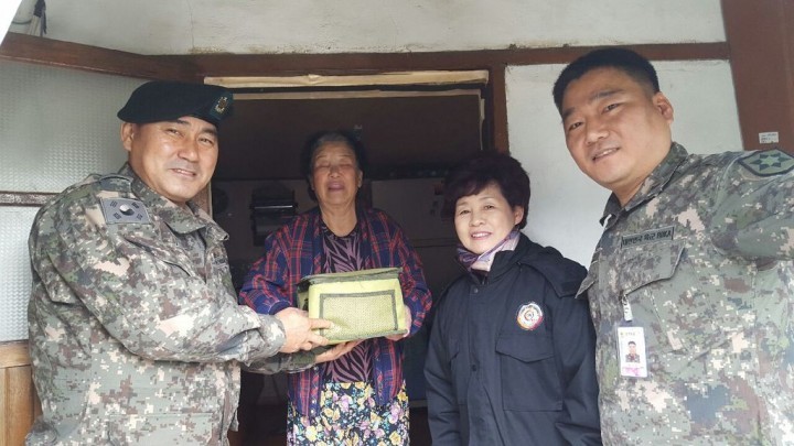 12사단, 사랑의 도시락 전달 및 1달에 2번 지역식당 이용 군민 결속 도모