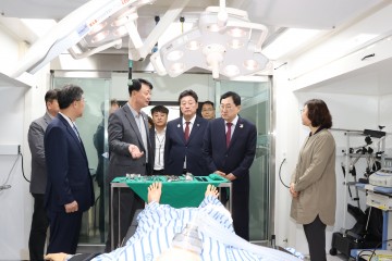 경주 황성공원에 ‘이동형 병원’ 설치… APEC 정상회의 대비 실전훈련